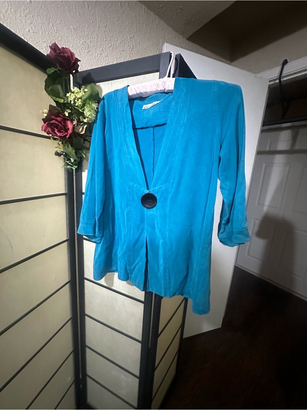 Women's Teal Open-Front Blouse with Single Decorative Button
